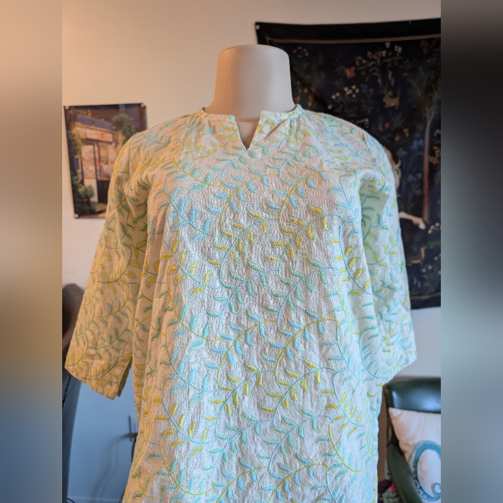 Boo‎ Gemes Floral Embroidered Tunic Top with Fringe Hem Size M (8-10)